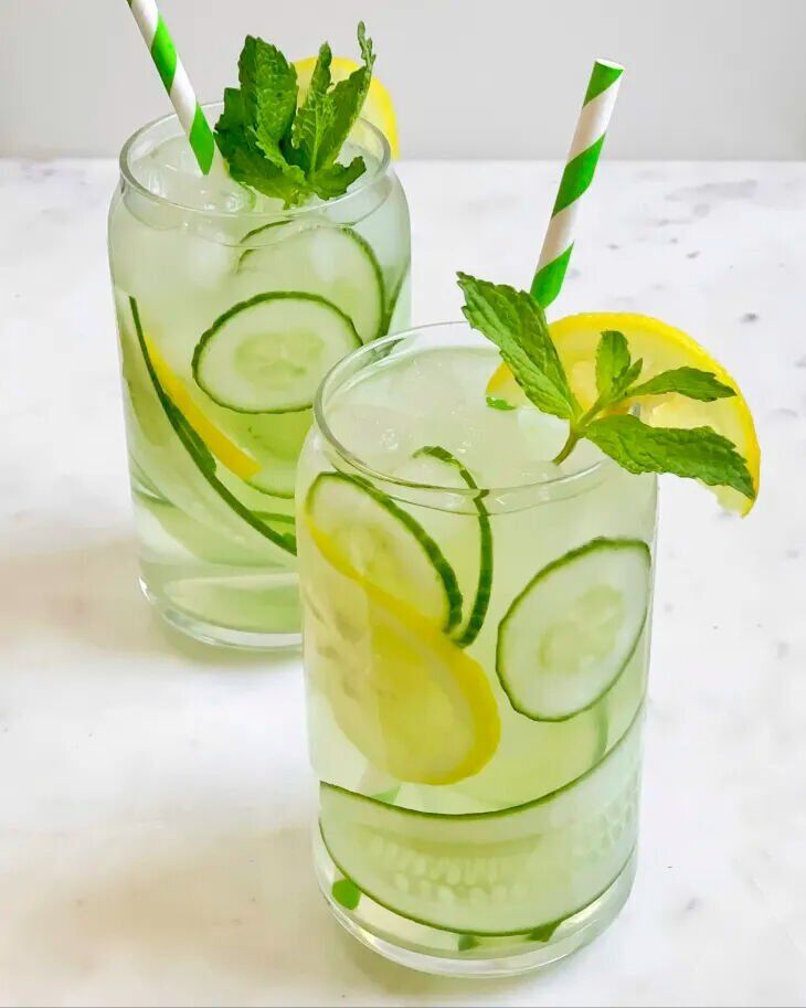entree-cucumber-water-20220725
